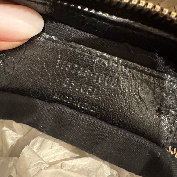 Balenciaga Classic Hardware City Bag in Black - Picture 16 of 16